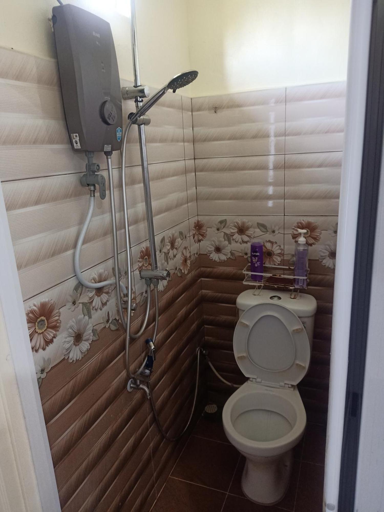 Heal Inn Roomstay- Islamic Guest Kangar Luaran gambar